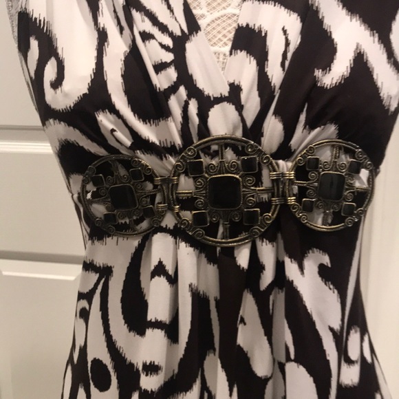 Brand new Cach’e  sleeveless Rhinestone blouse - Picture 3 of 9